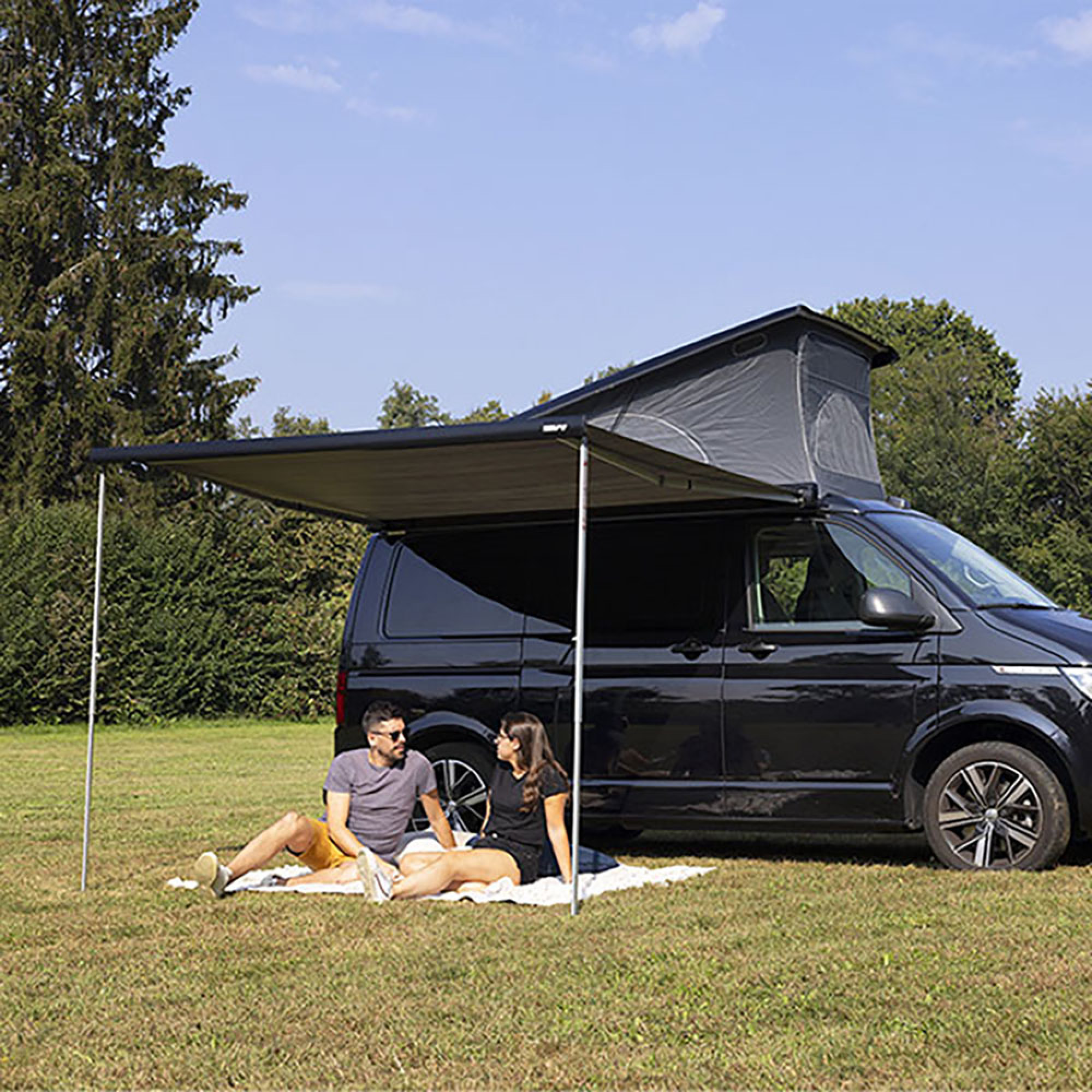 F43 Van 270 Deep Black 3